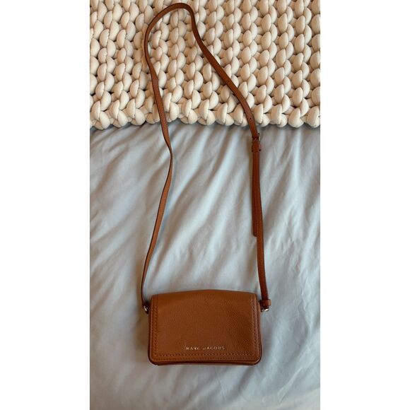 Small Brown Leather Marc Jacobs Purse - Picture 1 of 6